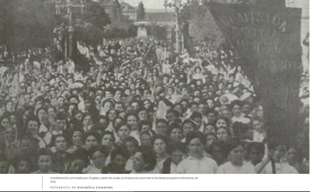 LA PRIMERA MANIFESTACIÓN FEMENINA ELDENSE