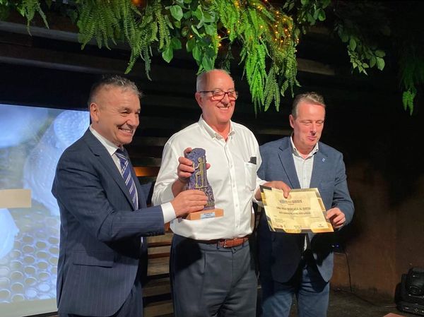 LAS SIDRERÍAS TIERRA ASTUR PREMIAN A PEPE SARIEGO PALACIOS