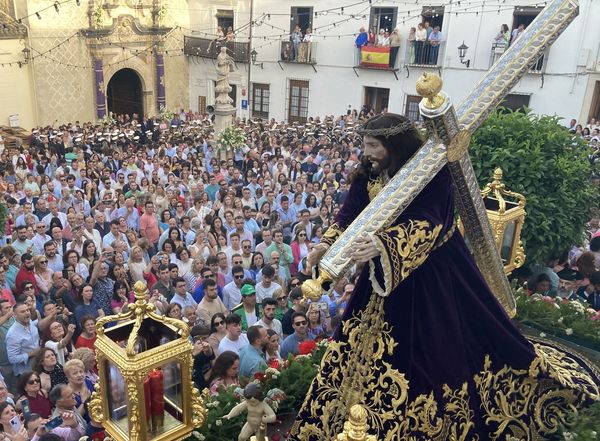 FIESTAS DE MAYO: EL DOMINGO DEL NAZARENO.