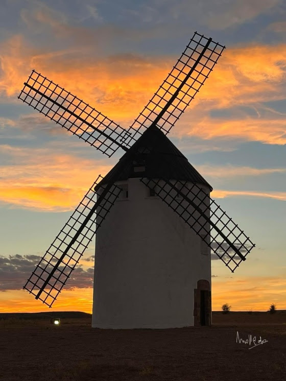 EL MOLINO DE VIENTO CERVANTINO MAS GRANDE DEL MUNDO ESTÁ EN MALANQUILLA (ZARAGOZA)