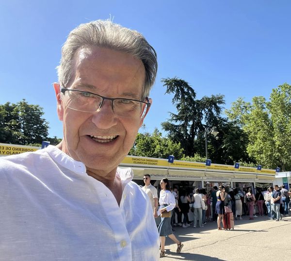 Y EL JUEVES EN LA FERIA DEL LIBRO DE MADRID.