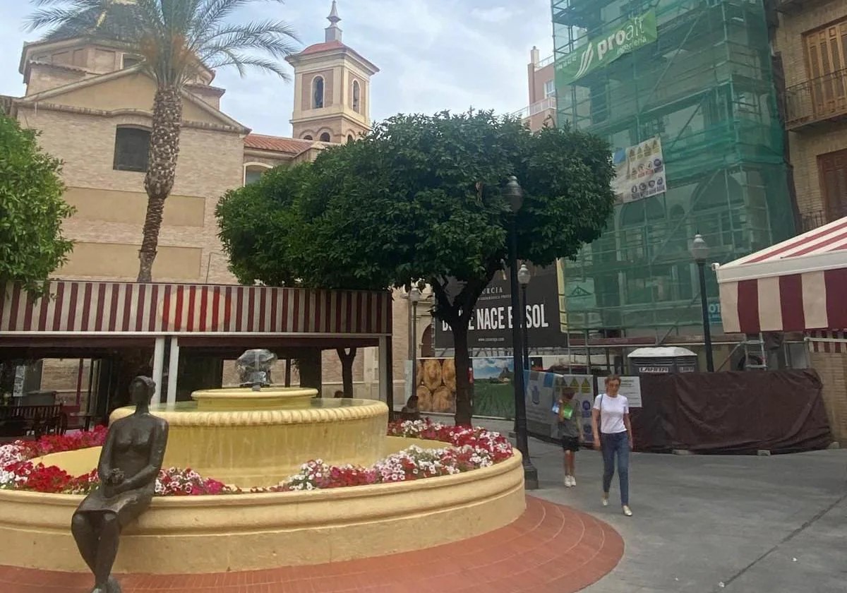 LA MURCIA QUE NO VEMOS ALBOROQUE EN LA FUNERARIA DE JESÚS