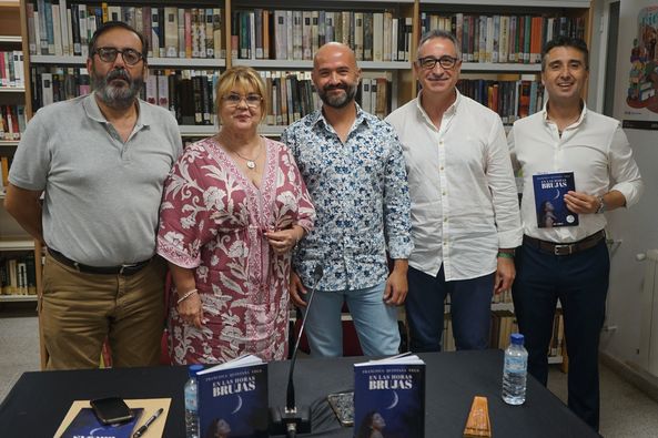 PRESENTACIÓN DEL LIBRO «EN LAS HORAS BRUJAS»