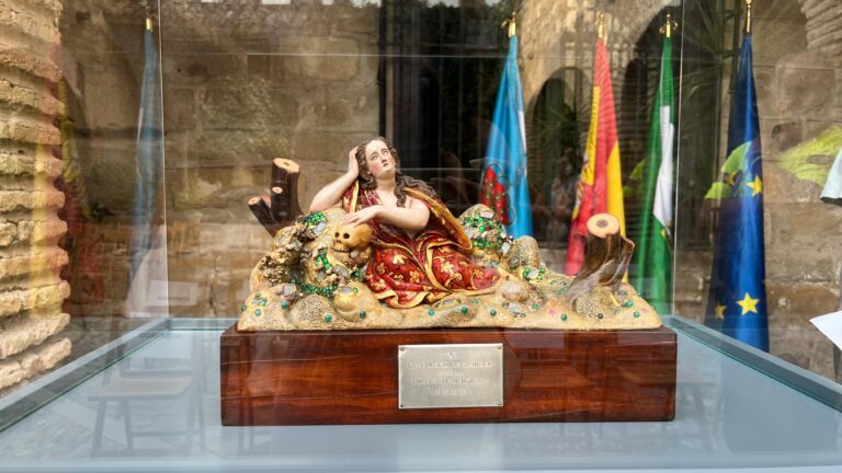 PRESENTACIÓN OFICIAL DE LA TERRACOTA DE SANTA MARÍA MAGDALENA EN MENGÍBAR: UN LEGADO RECUPERADO