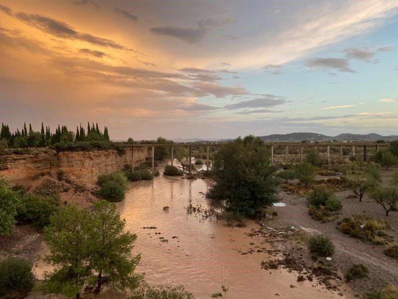 DÍA DE INTENSAS LLUVIAS EN CASINOS: 72 LITROS AL FINAL DE LA TARDE