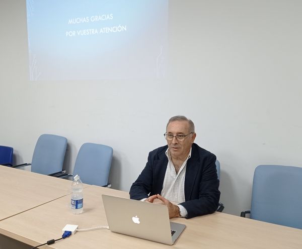 CRÓNICA CONFERENCIA «LAS AGUAS MINERO-MEDICINALES DE CHICLANA»