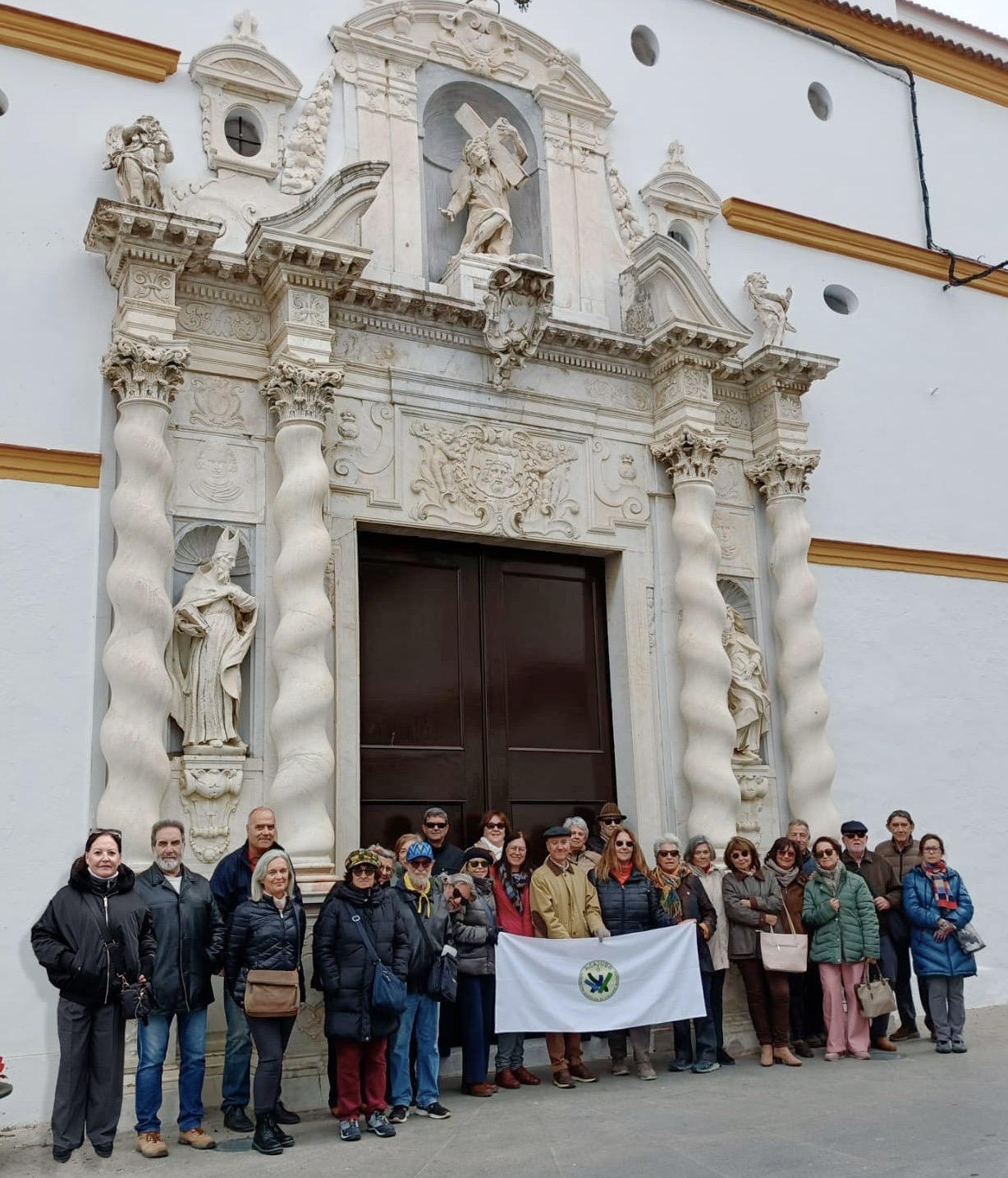 CRÓNICA: DOCENTES JUBILADOS GADITANOS RECORREN «LA RUTA ROMÁNTICA»