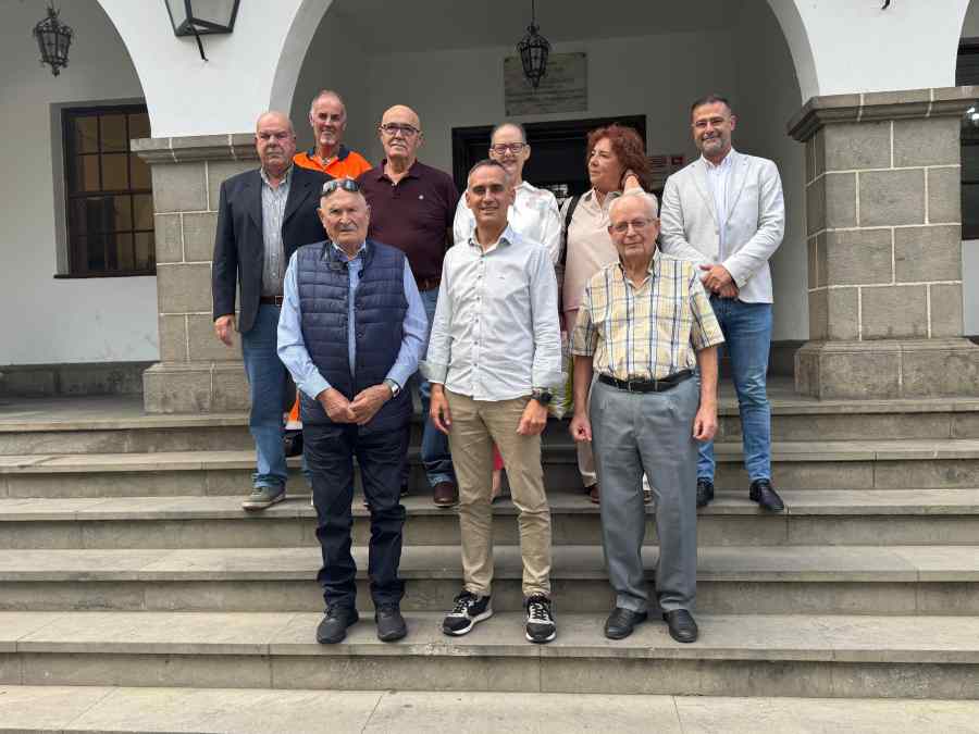 LOS LLANOS DE ARIDANE RINDE HOMENAJE A LOS PRIMEROS CONCEJALES DE LA DEMOCRACIA (1979)